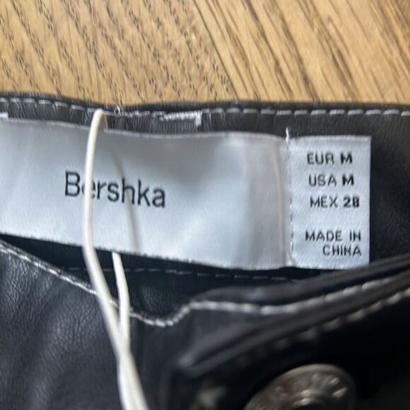 BERSHKA HIGH‎ RISE NWT FAUX LEATHER DAD PANTS WITH CONTRAST SIZE M - Picture 10 of 12